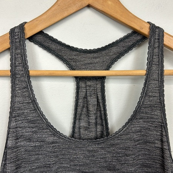 Lululemon 105 F Singlet Heathered Black Sz 6 - Picture 8 of 15